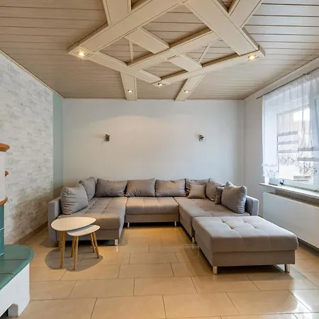 Apartment Familienhaus